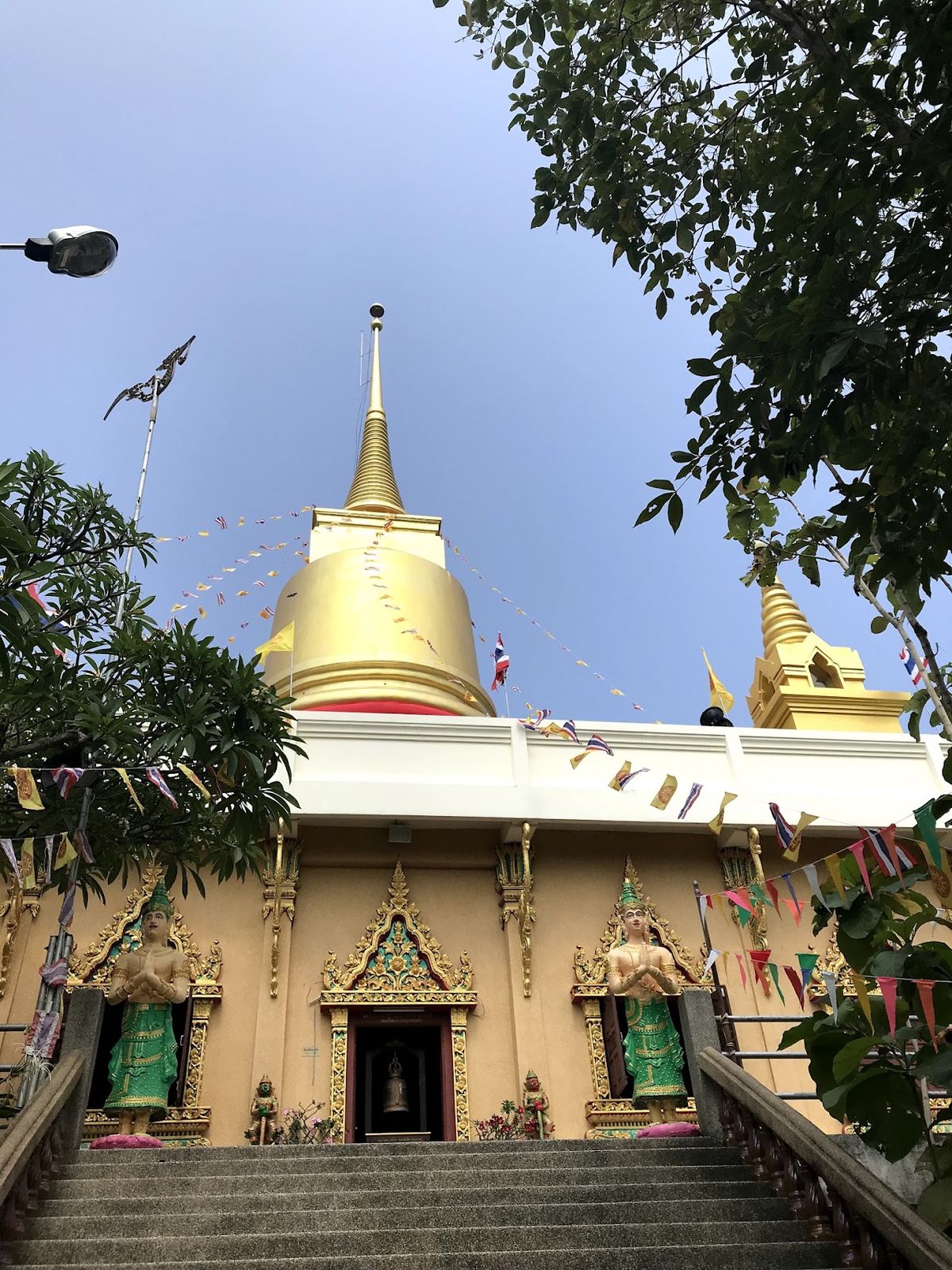 เจดีย์​ศรีสุคตคีรี (เจดีย์เขาหัวจุก), Koh Samui