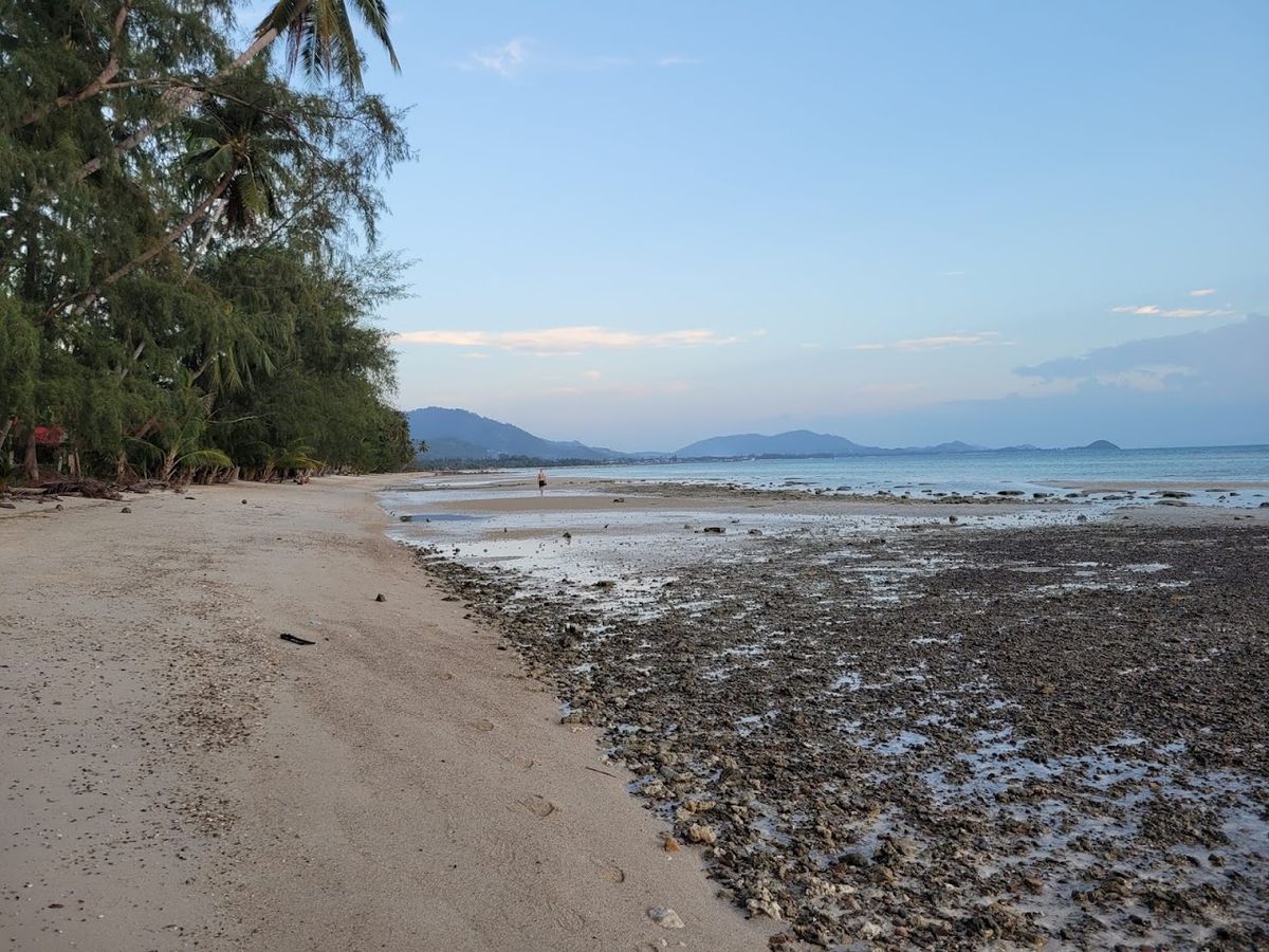 Laem Yai Beach photo 4