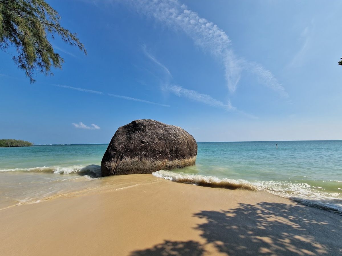 Natien Beach photo 3