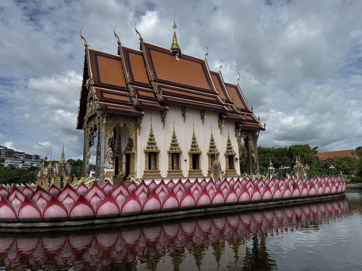 Wat Laem Suwannaram photo 2