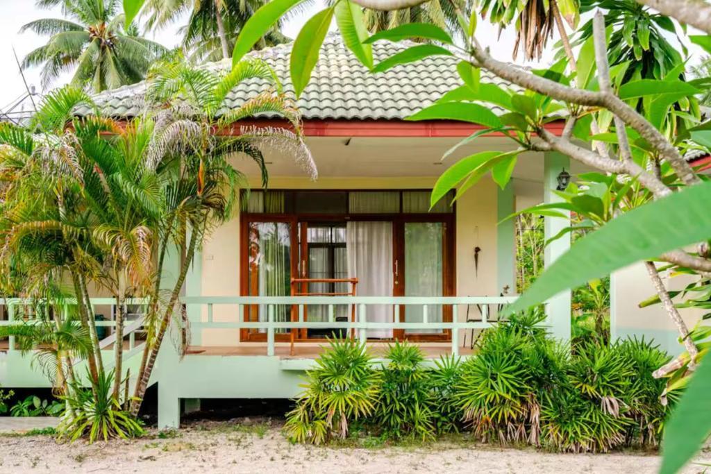 Green Heaven Bungalows — photo 5